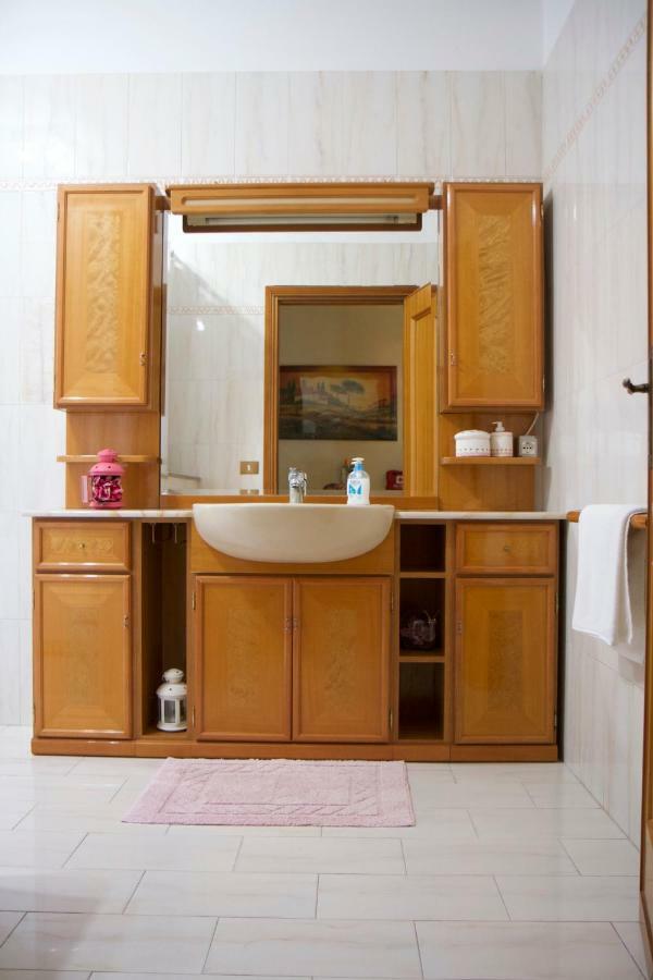 Domus Palombi Apartment Ладисполи Екстериор снимка